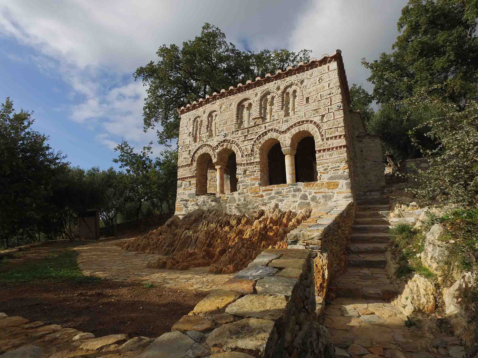 Θυρανοίξια του Αι Στράτηγου Ταξιάρχη στη Μεγάλη Καστάνια της Δυτικής Μάνης  - Messinia Live