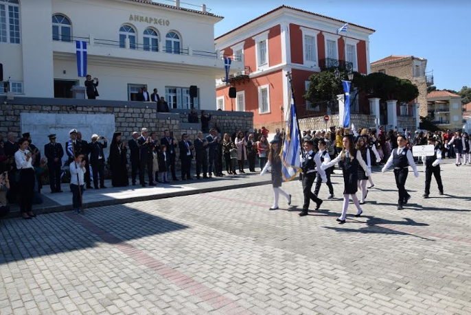 Πύλος: Με λαμπρότητα εορτάστηκε η εθνική επέτειος της 25η Μαρτίου